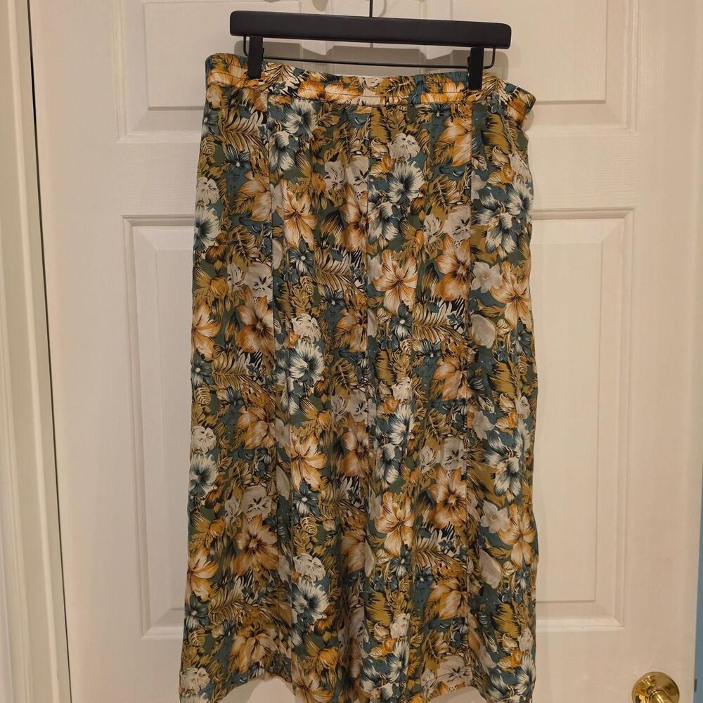 Vintage Floral Silk Midi Skirt - Picture 5 of 6